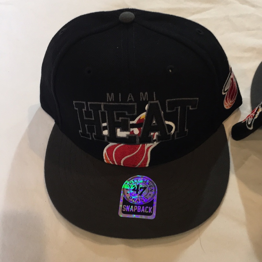 Miami Heat  Black Cap.